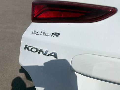 Used 2019 Hyundai Kona SEL AWD/4WD image 18