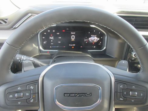 New 2026 GMC Sierra 1500 Denali w/ Denali Reserve Package image 19