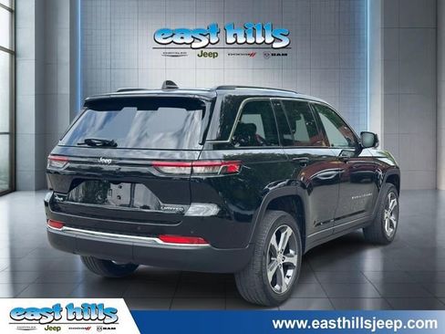 Certified 2023 Jeep Grand Cherokee Limited AWD/4WD image 3