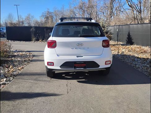 New 2026 Hyundai Venue SEL image 5