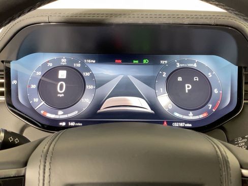 Used 2023 Land Rover Range Rover SE image 18