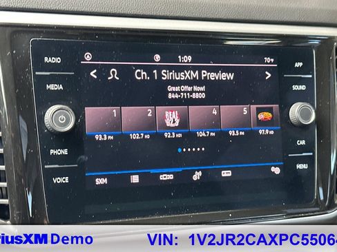 Used 2023 Volkswagen Atlas SE w/ Panoramic Sunroof Package FWD image 29