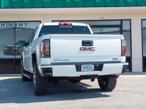 Used 2017 GMC Sierra 1500 SLT w/ All Terrain Package AWD/4WD image 4