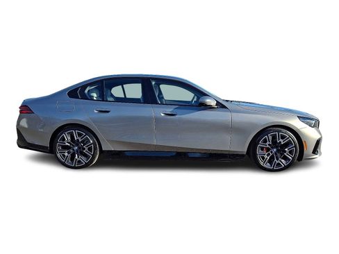 Used 2025 BMW i5 xDrive40 w/ M Sport Package image 7