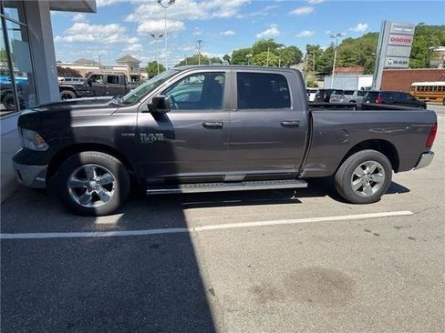 Used 2019 RAM 1500 Big Horn AWD/4WD image 4