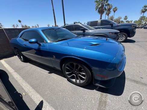Used 2022 Dodge Challenger R/T Scat Pack w/ Driver Convenience Group RWD image 3