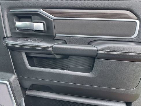 New 2026 RAM 2500 Laramie AWD/4WD image 20
