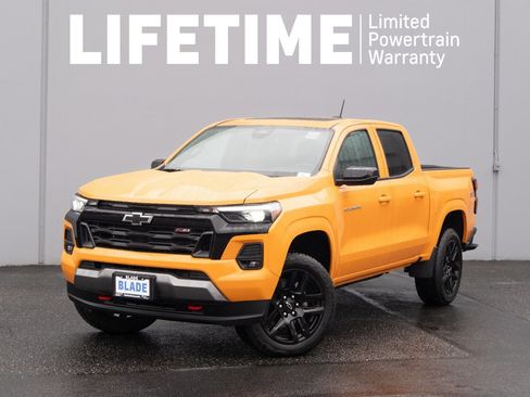 New 2025 Chevrolet Colorado Z71 w/ Z71 Convenience Package 2 image 1