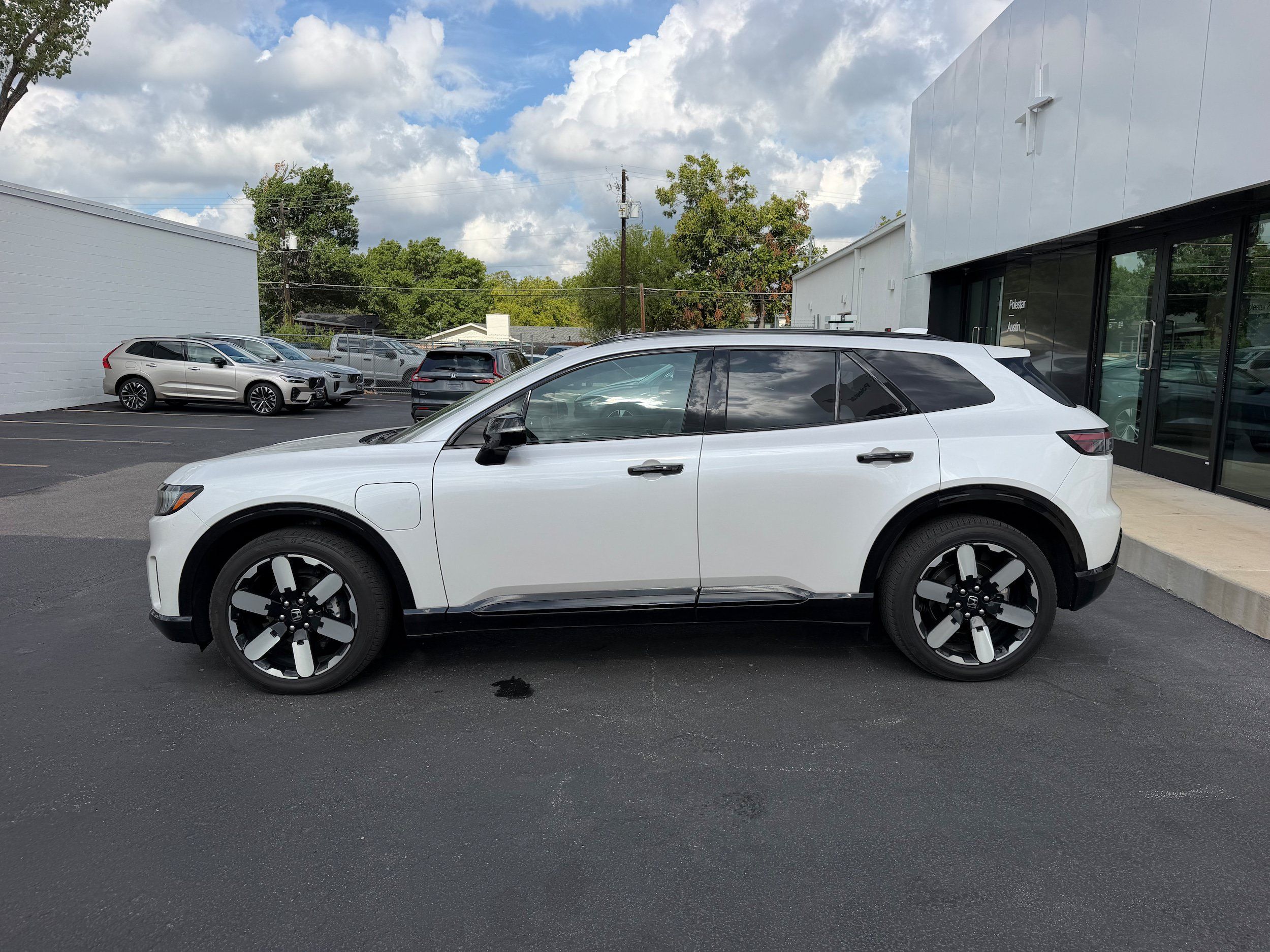 Used 2024 Honda Prologue Elite image 3