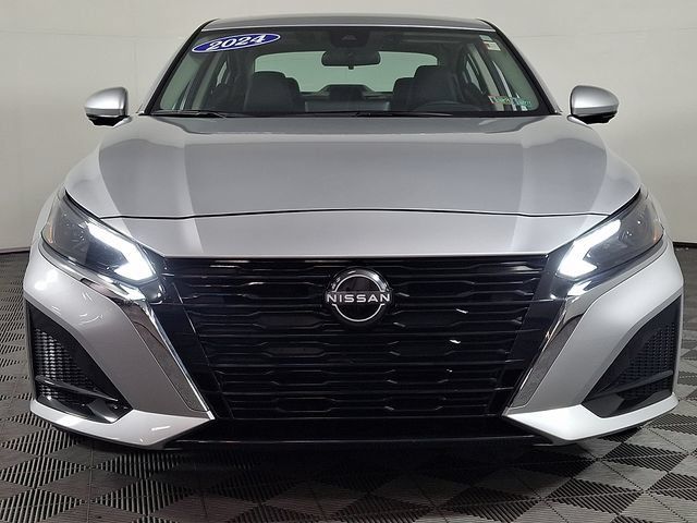 Used 2024 Nissan Altima 2.5 SL FWD image 5