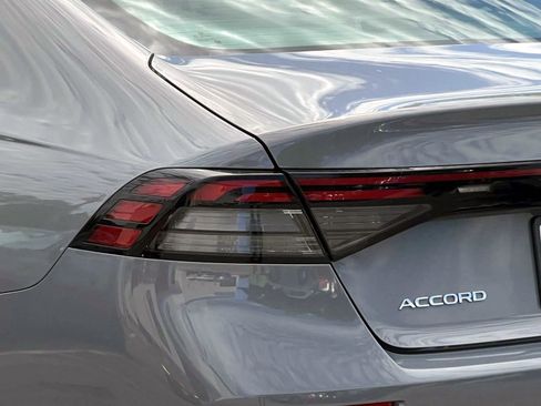 Used 2025 Honda Accord SE image 8