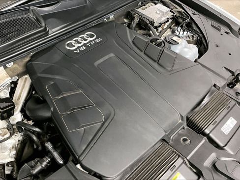 Used 2017 Audi Q7 3.0T Premium Plus w/ Premium Plus Package image 35