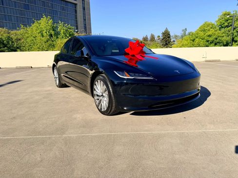 Used 2024 Tesla Model 3 Standard Range RWD image 21