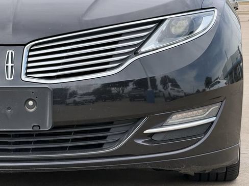 Used 2013 Lincoln MKZ FWD image 10