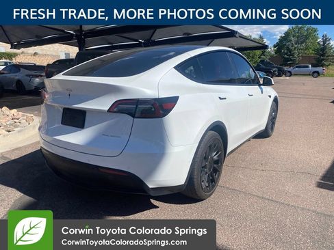 Used 2021 Tesla Model Y Long Range AWD/4WD image 7