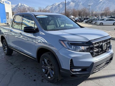 Certified 2024 Honda Ridgeline Sport image 5