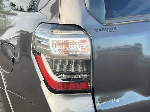 Used 2015 Toyota 4Runner Trail AWD/4WD image 20