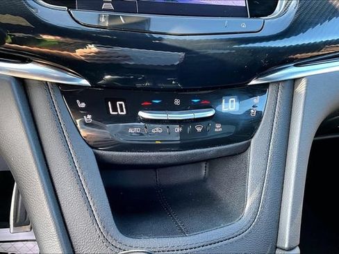 Used 2023 Cadillac XT6 Sport AWD/4WD image 32
