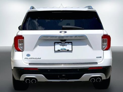 Used 2020 Ford Explorer Platinum w/ Premium Technology Package AWD/4WD image 4