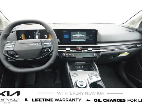 New 2026 Kia Sportage EX image 17