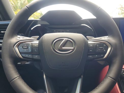 Used 2024 Lexus NX 250 FWD w/ Towing Package (2000 Lbs) image 20