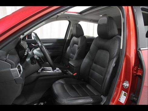 Certified 2023 MAZDA CX-5 AWD 2.5 S w/ Premium Plus Pkg image 5