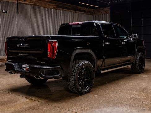 Used 2023 GMC Sierra 1500 Denali Ultimate image 10