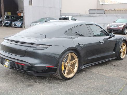 Used 2022 Porsche Taycan 4S image 4