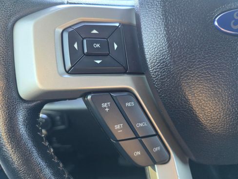 Used 2017 Ford F250 Lariat w/ Lariat Value Package AWD/4WD image 24