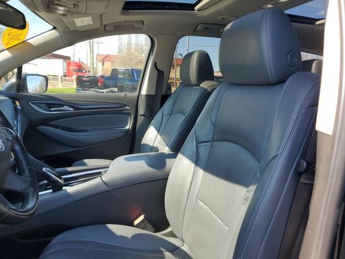 Used 2021 Buick Enclave Essence w/ Sport Touring Edition AWD/4WD image 18