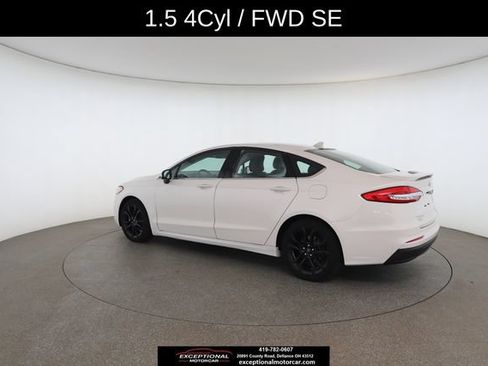 Used 2019 Ford Fusion SE w/ Equipment Group 151A FWD image 10
