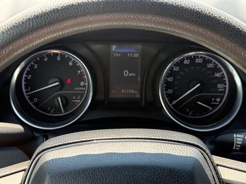 Used 2020 Toyota Camry LE FWD image 15