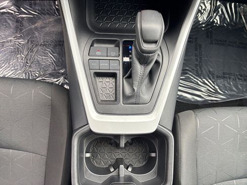 Used 2025 Toyota RAV4 XLE image 41