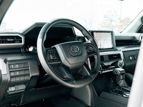 Used 2026 Toyota Tacoma SR5 image 18