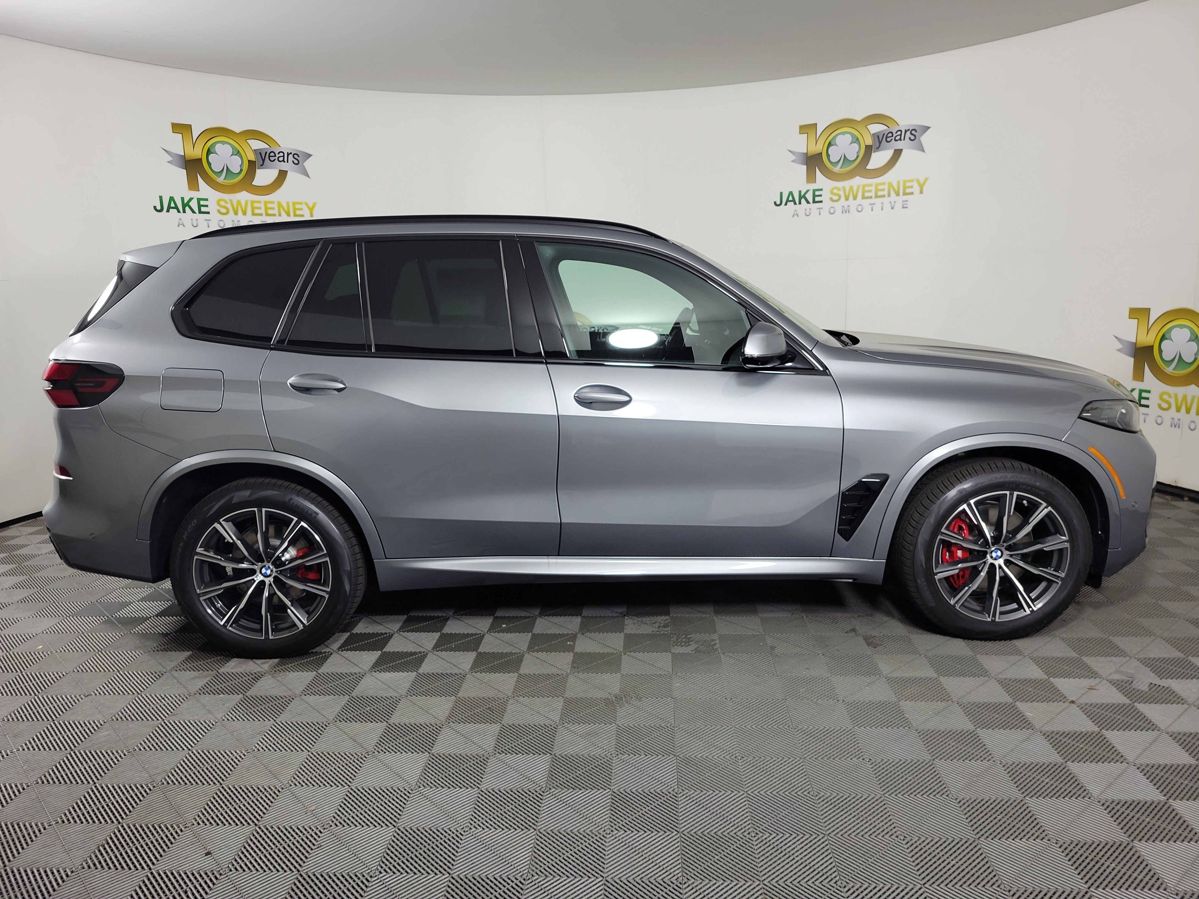Certified 2026 BMW X5 xDrive40i w/ M Sport Package AWD/4WD image 8