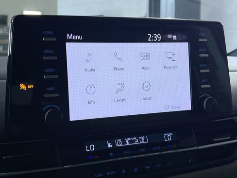 Used 2021 Toyota Sienna XLE image 27