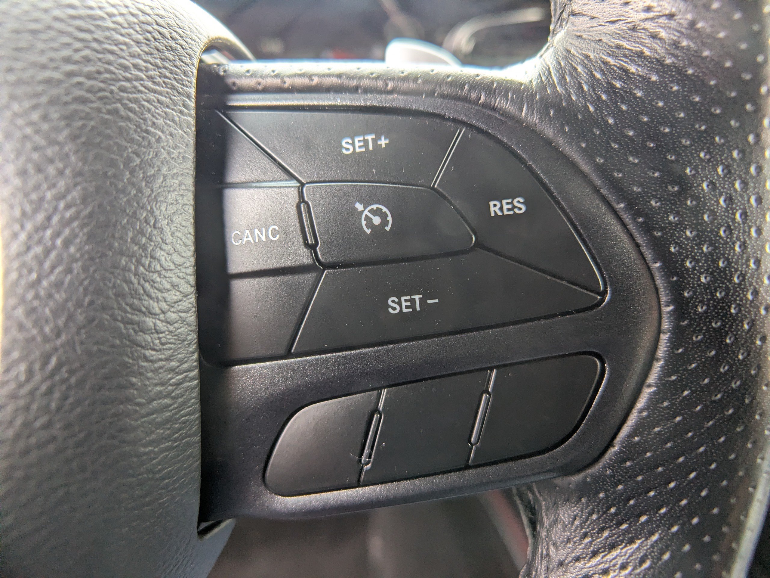 Used 2025 Dodge Durango GT AWD/4WD image 27