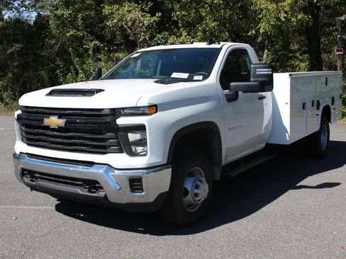 New 2025 Chevrolet Silverado 3500 W/T w/ WT Convenience Package AWD/4WD image 2