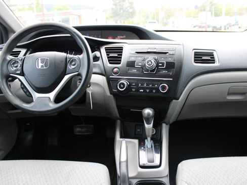 Used 2014 Honda Civic LX image 10