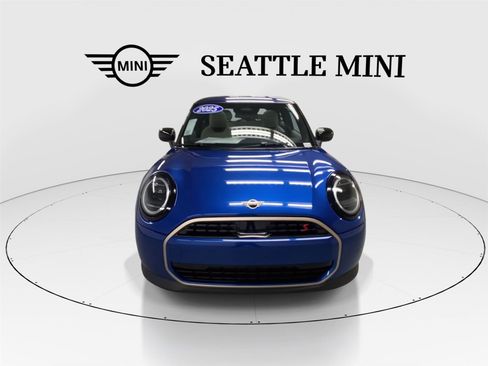 Certified 2025 MINI Cooper S image 3
