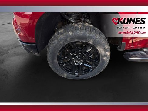 Used 2023 Chevrolet Silverado 1500 LT Trail Boss w/ LT Trail Boss Premium Package AWD/4WD image 13