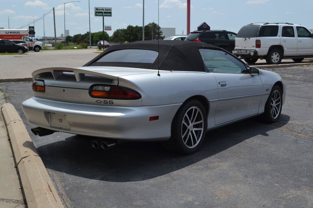 Used 2002 Chevrolet Camaro Z28 w/ SS Performance/Appearance Pkg RWD image 52