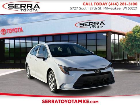 Used 2024 Toyota Corolla LE image 1