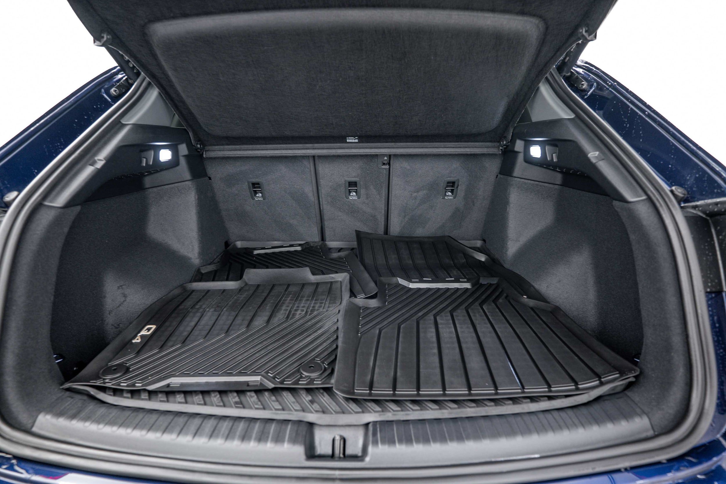 Certified 2024 Audi Q4 e-tron Premium Plus AWD/4WD image 19