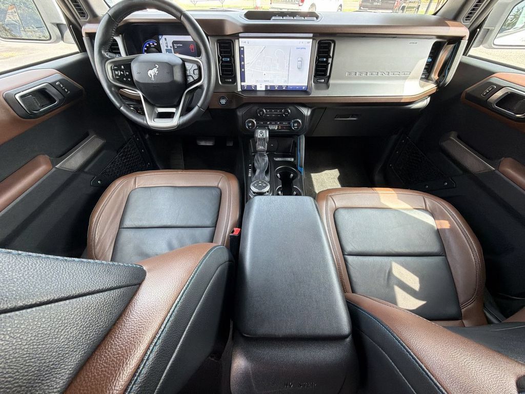 Used 2021 Ford Bronco Outer Banks AWD/4WD image 23