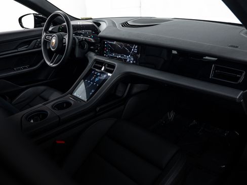 Certified 2023 Porsche Taycan image 12