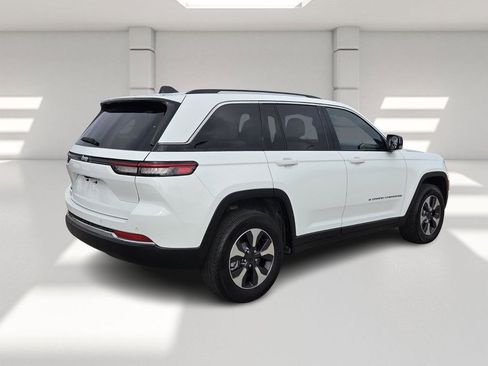 Used 2022 Jeep Grand Cherokee Limited 4xe image 5