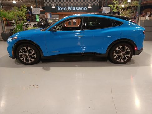 Used 2023 Ford Mustang Mach-E Premium AWD/4WD image 12