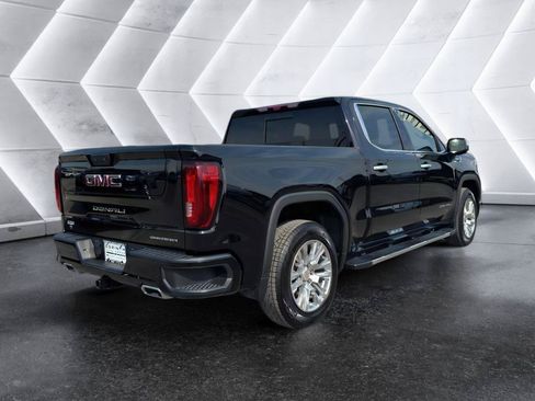 Used 2023 GMC Sierra 1500 Denali w/ Technology Package AWD/4WD image 7