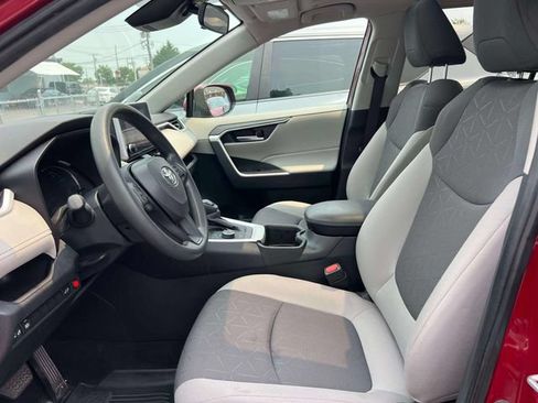 Used 2024 Toyota RAV4 XLE w/ Convenience Package AWD/4WD image 19